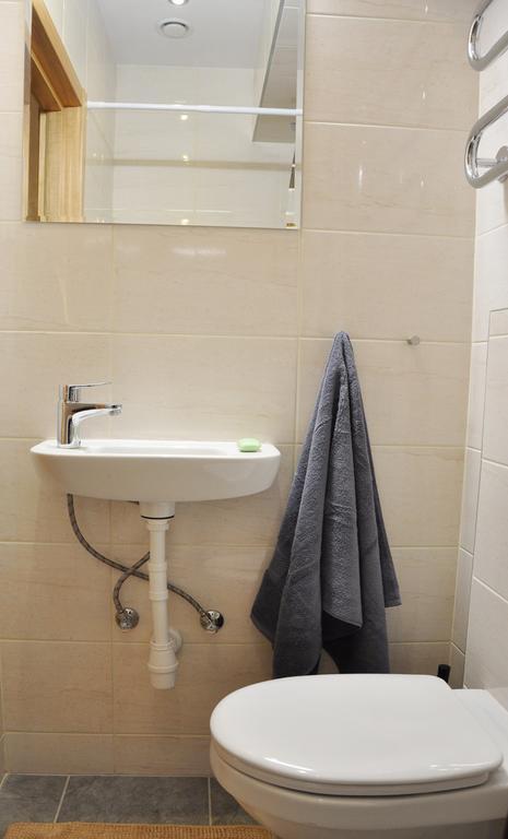 Bomb Shelter Apartment فيلنيوس الغرفة الصورة